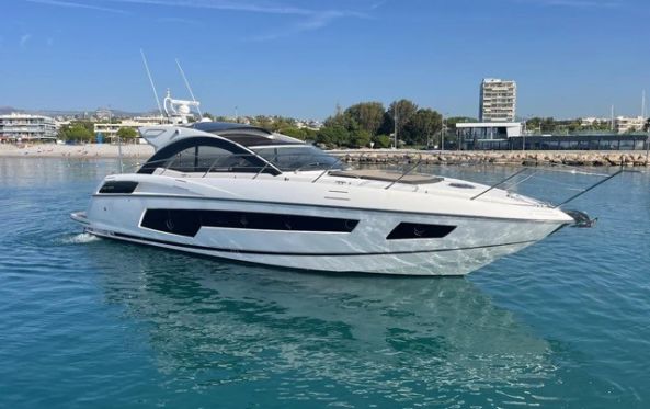 SUNSEEKER SAN REMO 485